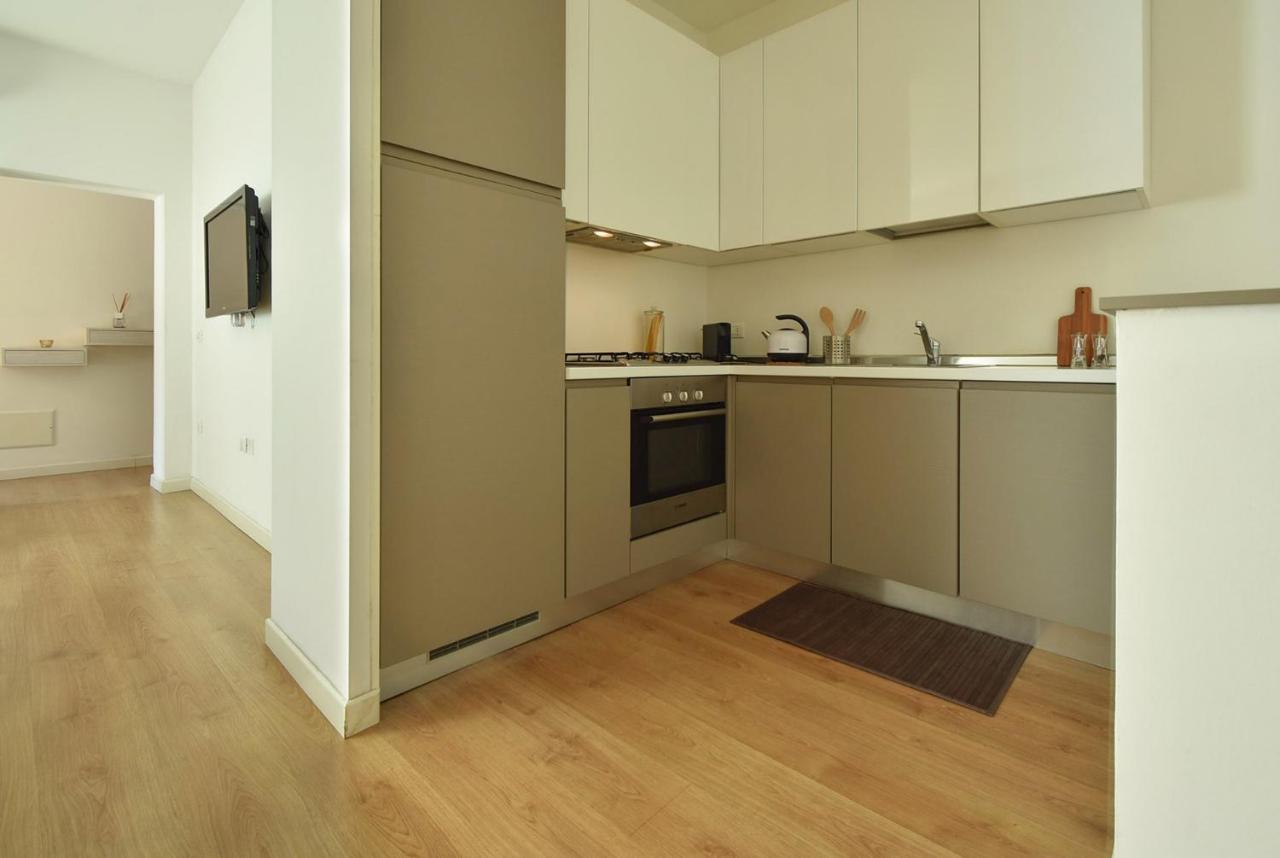 Luxury Battisti Apartment ปาโดวา ภายนอก รูปภาพ