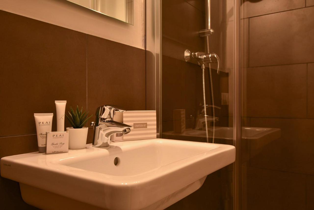 Luxury Battisti Apartment ปาโดวา ภายนอก รูปภาพ